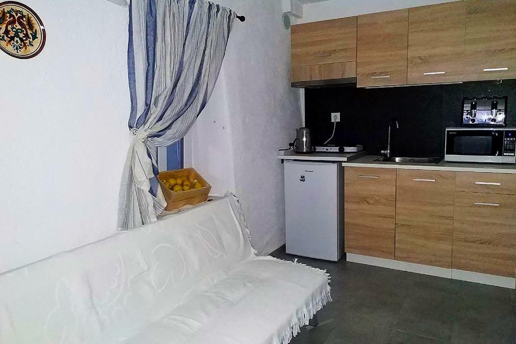 Ferienwohnung Theseus Poros Town Exterior foto